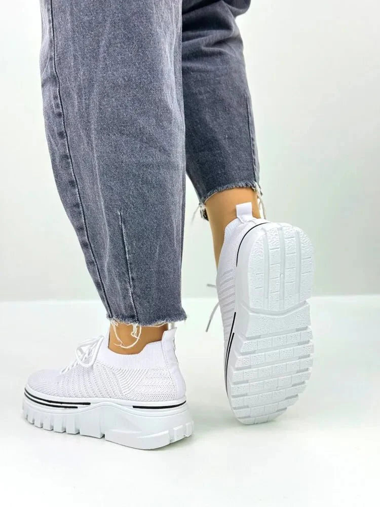 Caroline Sneakers: Stylish Comfort for Every Step